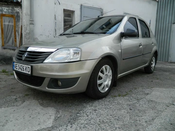 Авто Renault Logan 2011 № 8417533