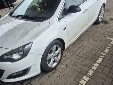 Авто Opel Astra 2014 № 8417749