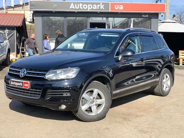 Авто Volkswagen Touareg 2013 № 8418093