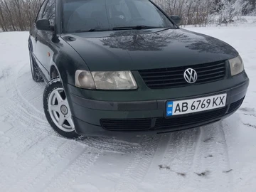 Авто Volkswagen Passat Sedan 1997 № 8418225