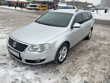 Авто Volkswagen Passat Variant 2007 № 8418300