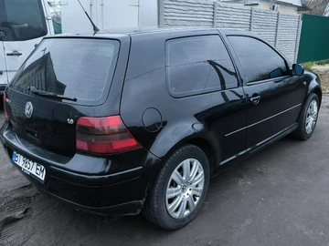 Авто Volkswagen Golf 2000 № 8418804