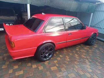 Авто BMW 3 Серия 1985 № 8418876