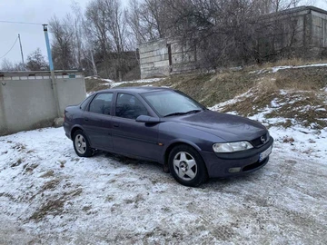 Авто Opel Vectra 1997 № 8418878