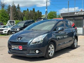 Авто Peugeot 5008 2013 № 8419053