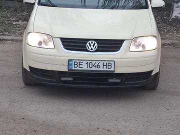 Авто Volkswagen Touran 2006 № 8419056