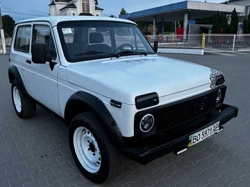 Авто ВАЗ 21121 1992 № 8419306