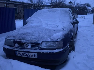 Авто Opel Vectra 1993 № 8419313