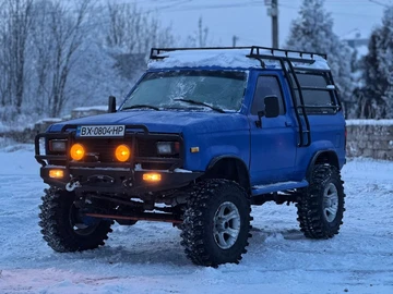 Авто Ford Bronco 1986 № 8419782