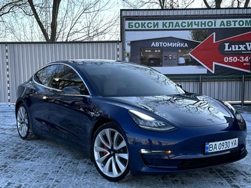 Авто Tesla Model 3 2018 № 8419789