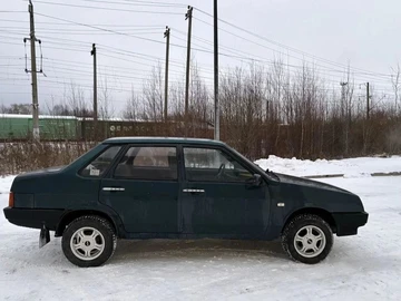 Авто ВАЗ 21099 1993 № 8419818