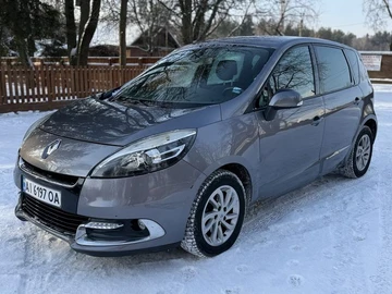 Авто Renault 12 2012 № 8420003