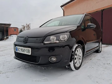 Авто Volkswagen Touran 2011 № 8420006