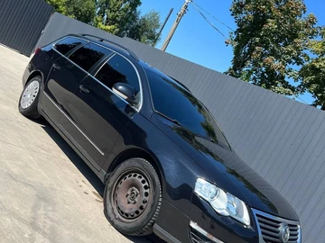 Авто Volkswagen Passat Variant 2006 № 8420413
