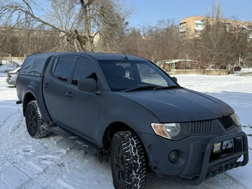 Авто Mitsubishi L 200 2009 № 8420669