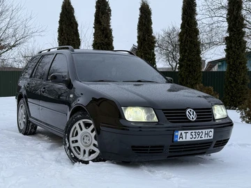Авто Volkswagen Golf 2000 № 8420744