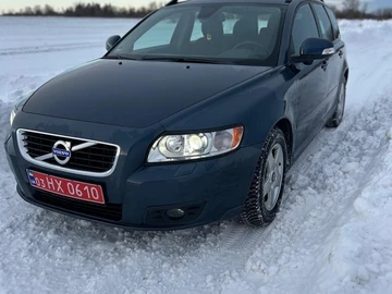 Авто Volvo V50 2010 № 8420866
