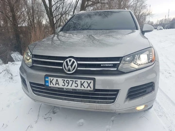 Авто Volkswagen Touareg 2011 № 8421228