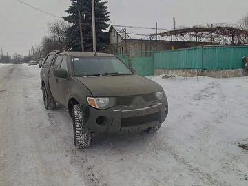 Авто Mitsubishi L 200 2006 № 8421604
