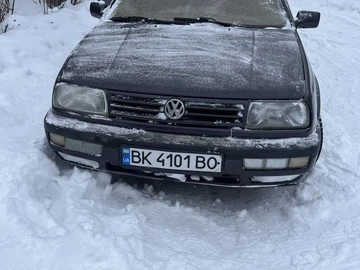 Авто Volkswagen Vento 1994 № 8421711