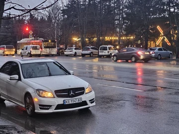 Авто Mercedes 300 2013 № 8421816