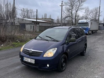 Авто Toyota Corolla Verso 2002 № 8422135