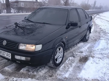 Авто Volkswagen Passat Sedan 1994 № 8422148