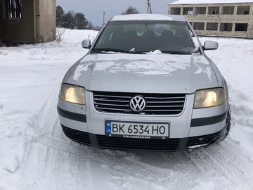 Авто Volkswagen Passat Sedan 2002 № 8422268