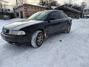 Авто Audi A4 1997 № 8422445