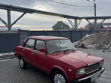 Авто ВАЗ 2107 1995 № 8422457