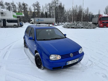 Авто Volkswagen Golf 1999 № 8422590