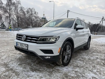 Авто Volkswagen Tiguan 2019 № 8422844