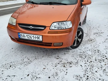Авто Chevrolet Aveo 2005 № 8423153