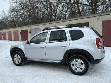 Авто Renault Duster 2010 № 8423158