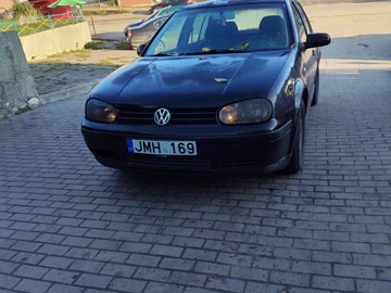 Авто Volkswagen Golf 2000 № 8423183