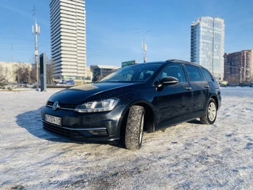 Авто Volkswagen Golf 2017 № 8423267
