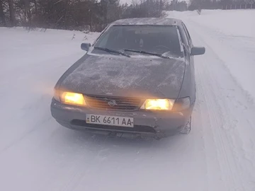 Авто Nissan Sunny 1995 № 8423273