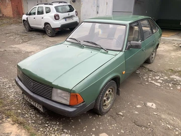 Авто Nissan 2141 1991 № 8423334