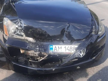 Авто Honda Accord 2005 № 8423421