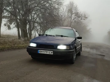 Авто Volkswagen Passat Sedan 1992 № 8423555