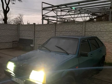 Авто ВАЗ 2109 1999 № 8423785