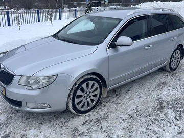 Авто Skoda Superb 2010 № 8423790