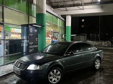 Авто Volkswagen Passat Sedan 2002 № 8424156