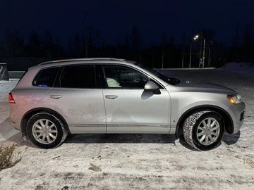 Авто Volkswagen Touareg 2011 № 8424458