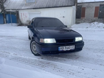Авто Opel Vectra 1993 № 8424472