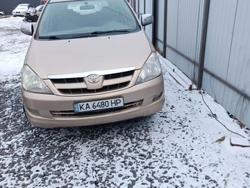 Авто Toyota Innova 2006 № 8424571