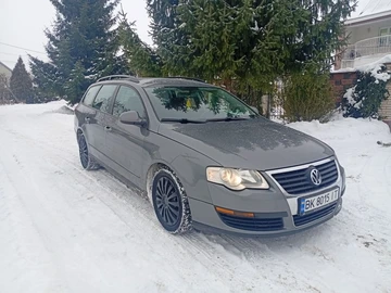 Авто Volkswagen Passat Variant 2006 № 8424709