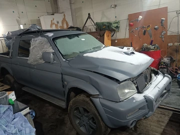 Авто Mitsubishi L 200 2005 № 8424847