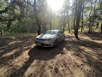 Авто Chrysler 200 2015 № 8424848