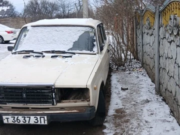 Авто ВАЗ 2107 1989 № 8425000